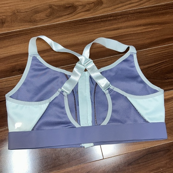 XL Fabletics front close zip sports bra - Picture 3 of 3